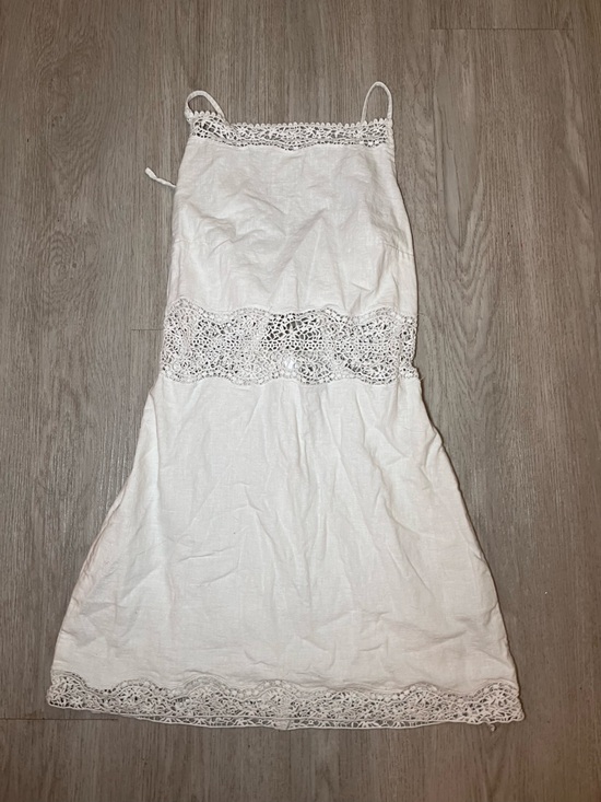 Abercrombie & Fitch Dresses & Skirts - Abercrombie & Fitch white crocheted lace midi dress Size S